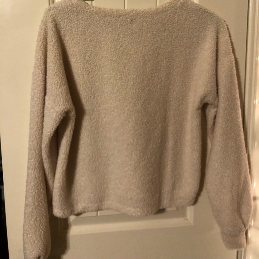Tillys Sky & Sparrow Cream Junior Crop Top